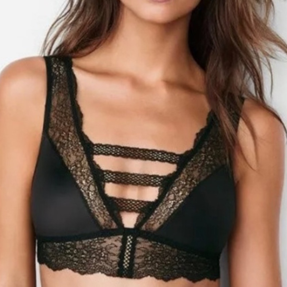 Victoria's Secret Chantilly Lace Plunge Bralette
